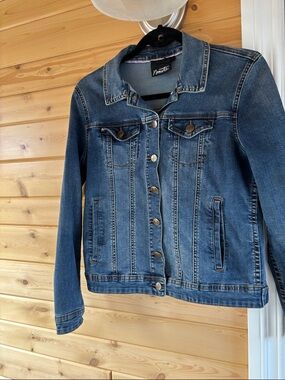Nanette NWOT Blue Denim Jacket